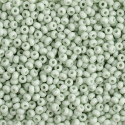 Бисер PRECIOSA 03263 салатовый 50 гр. (№10) Бисер PRECIOSA 03263 салатовый 50 гр. (№10)