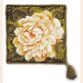 Набор для вышивания нитками РИОЛИС "Подушка Белый пион"